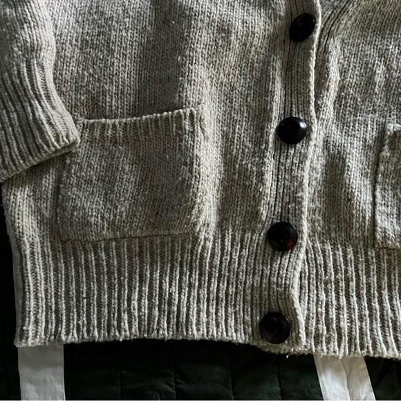 babaà no. 17 cardigan in mist - Picture 4 of 5